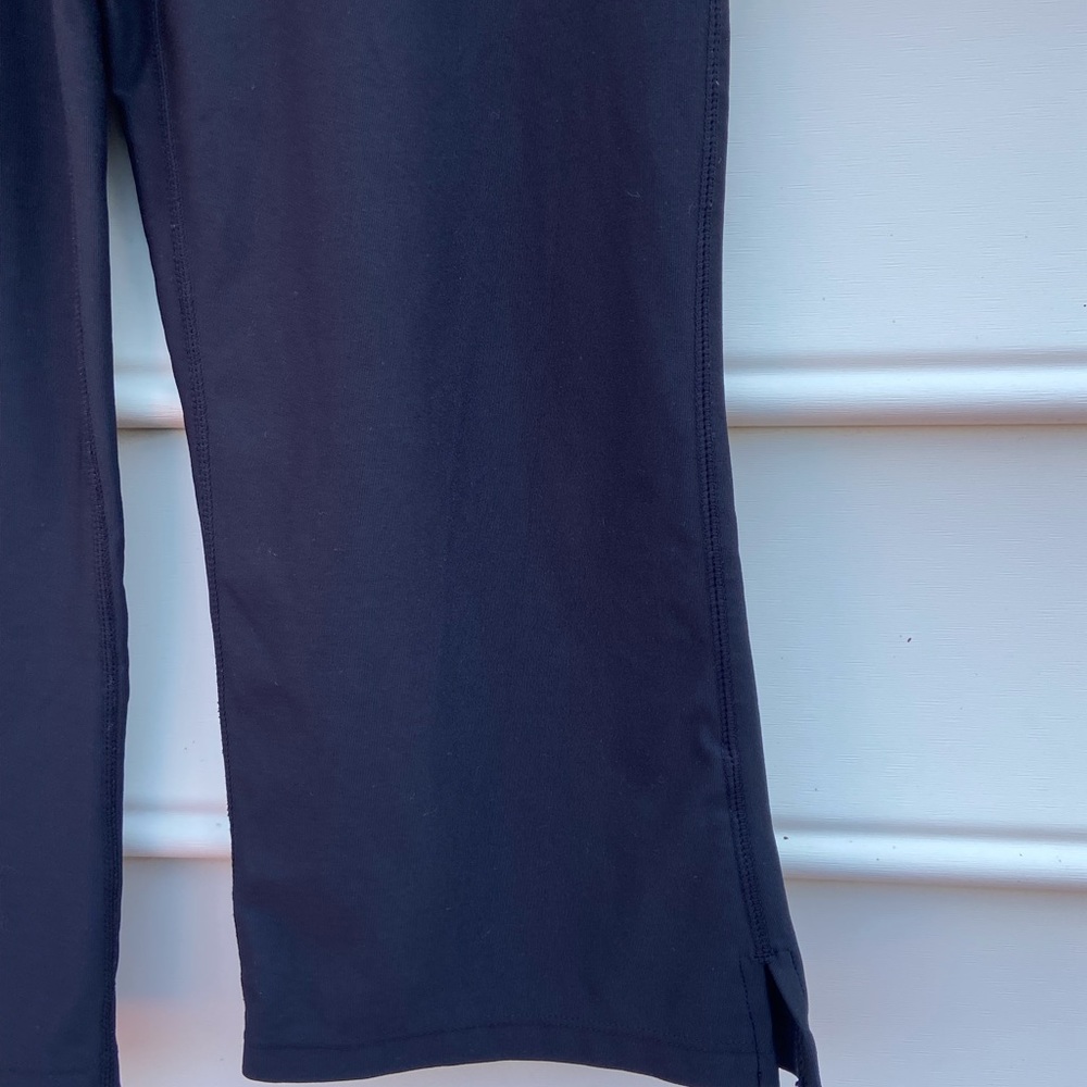 Nike yoga pants size XS ( 0-2). - Picture 16 of 16